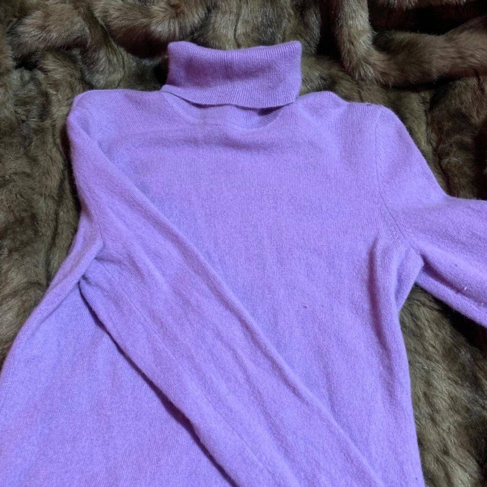 Cashmere sweater